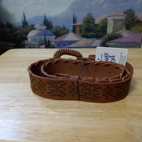 🐎 WALL FLOWER BROWN FLORAL BELT 🏇 - Picture 3 of 11